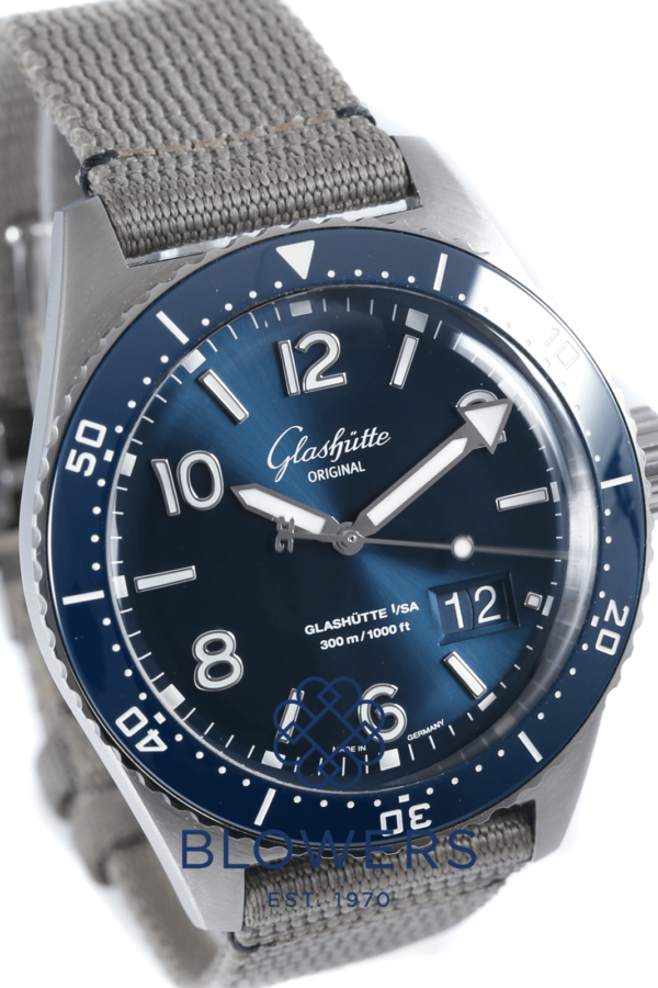 Glashutte Original SeaQ Panorama Date 1-36-13-02-81-34