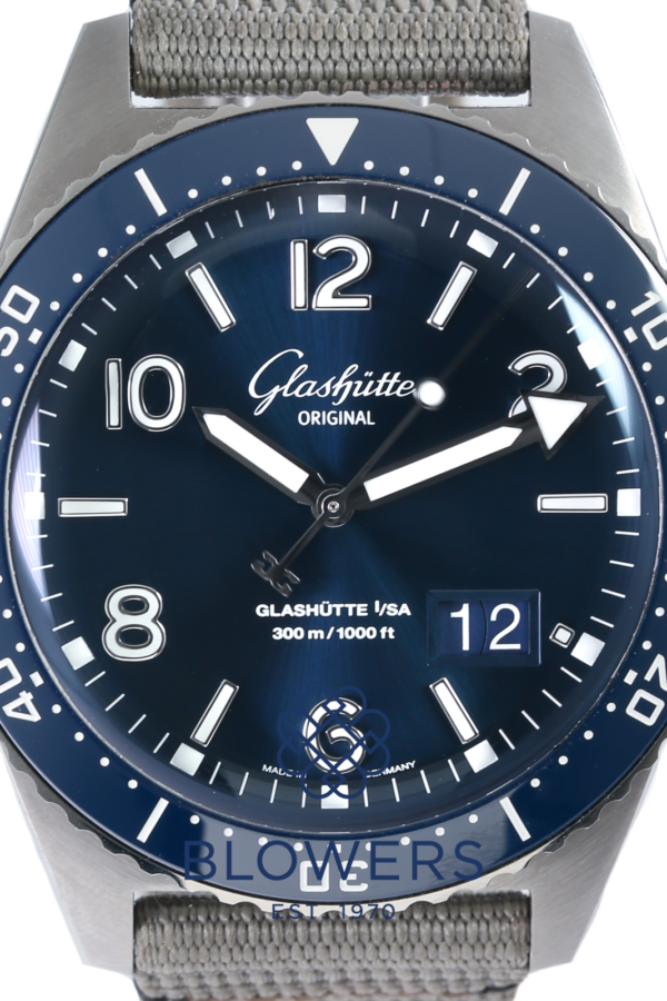 Glashutte Original SeaQ Panorama Date 1-36-13-02-81-34