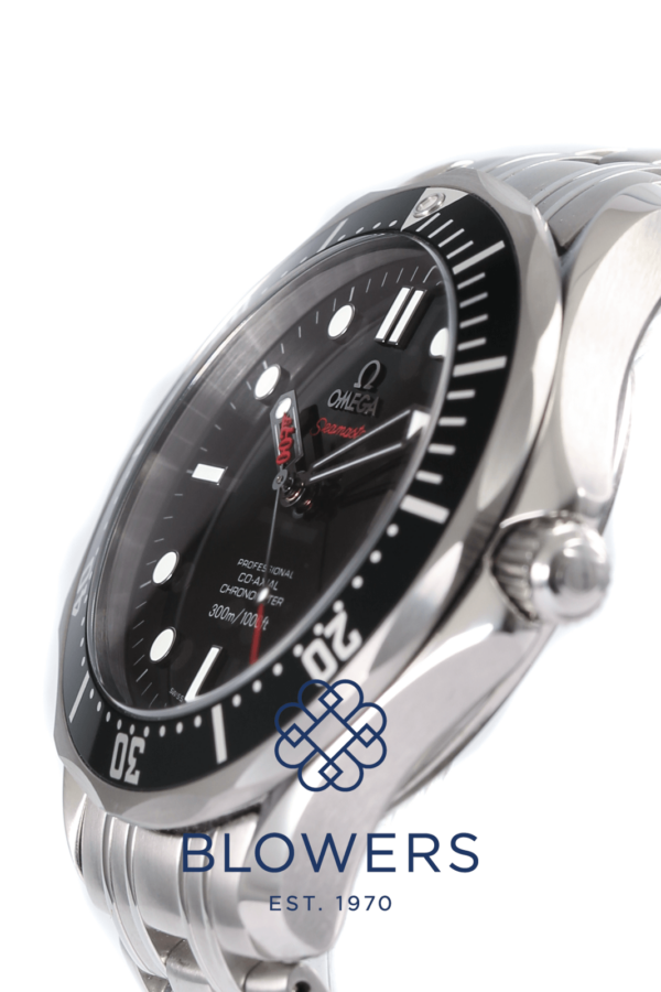 Omega Seamaster Professional 007 212.30.41.20.01.001