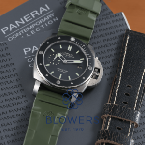 Panerai Titanium  Submersible PAM00389