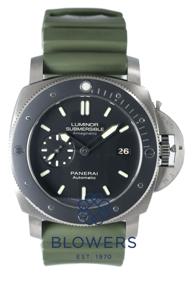 Panerai Titanium  Submersible PAM00389