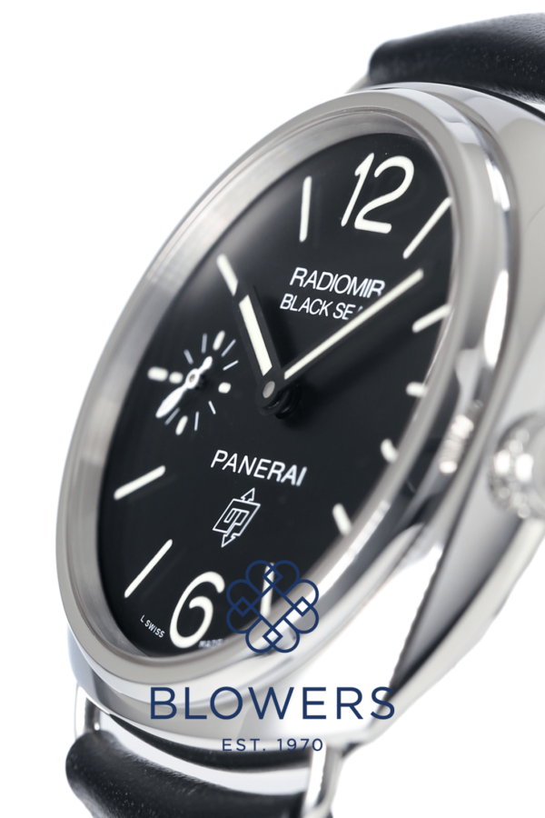 Panerai Radiomir Black Seal Logo PAM00380