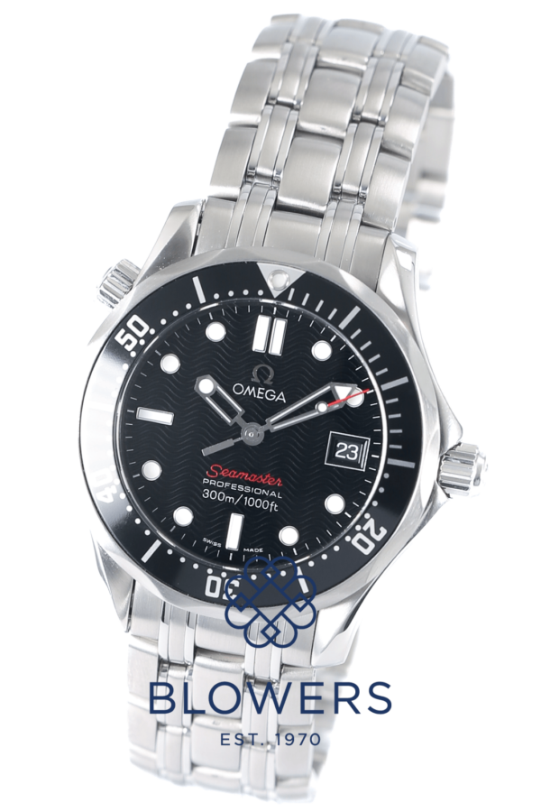 Omega Seamaster Professional Diver 300m mid-size 212.30.36.61.01.001