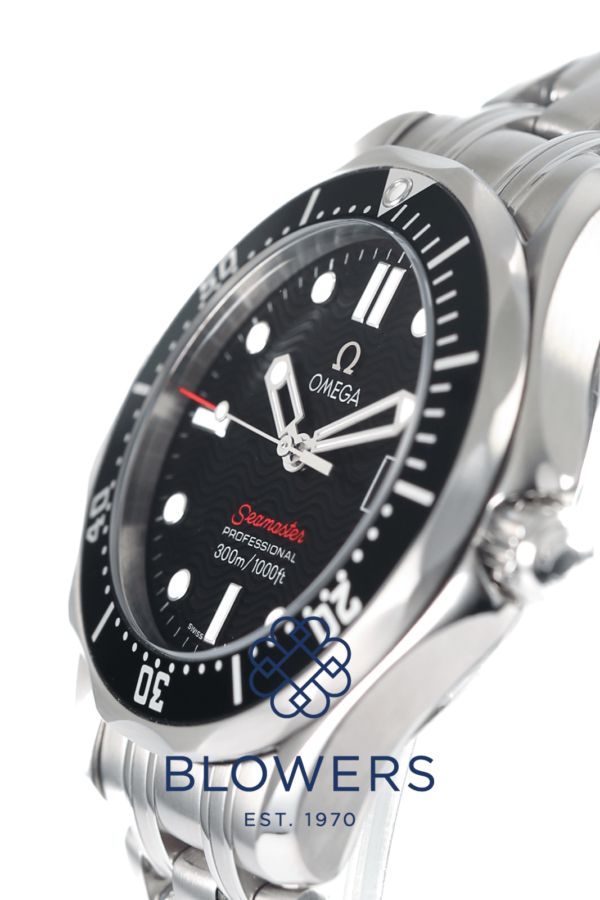 Omega Seamaster Professional Diver 300m mid-size 212.30.36.61.01.001