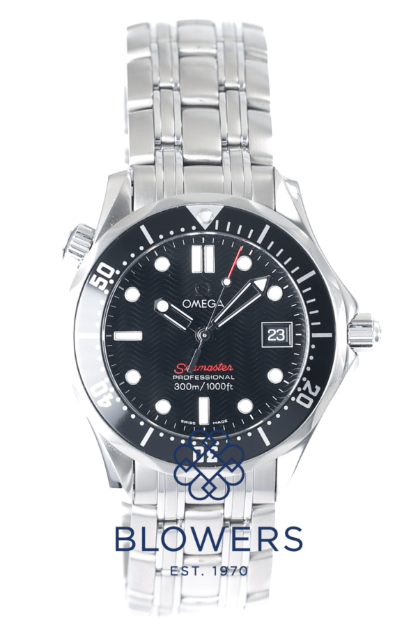 Omega Seamaster Professional Diver 300m mid-size 212.30.36.61.01.001